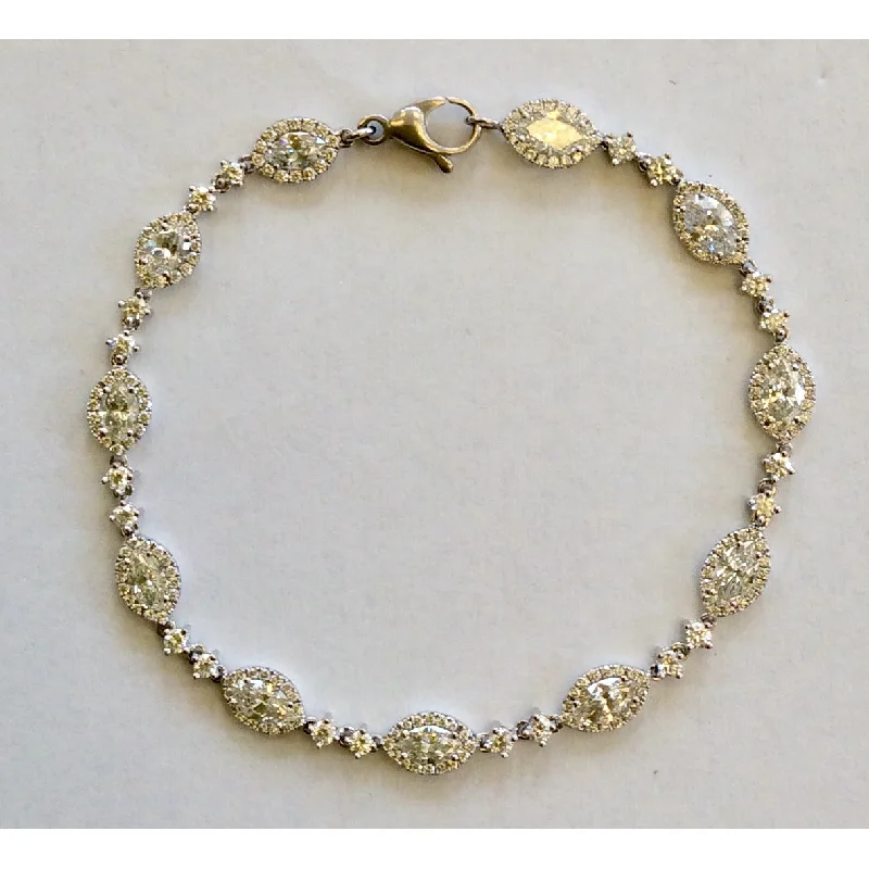 ladies-rope-twist-diamond-bracelets-Marquise Diamond Bracelet