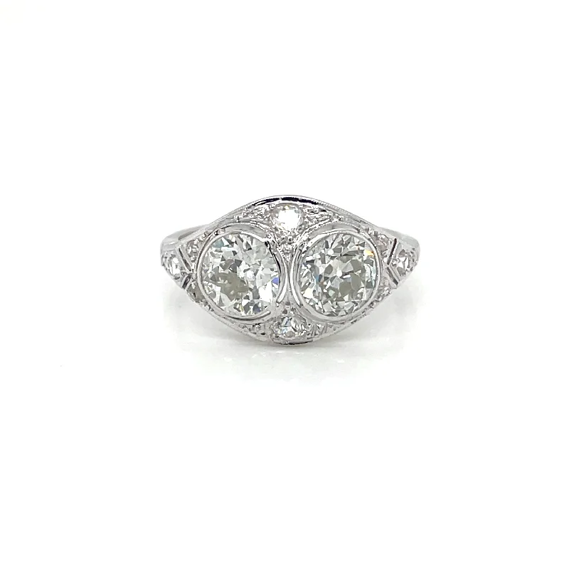 Ladies rings tactile shine -Art Deco 2.45 Carat Diamond Plaque Filigree Ring