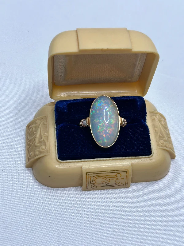 Ladies rings for maker vibes -Estate Çollection - Ring 14K Opal & Diamond