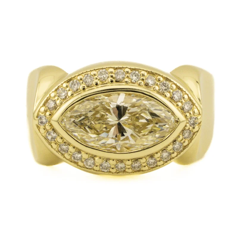 Ladies rings with fin motifs -1.50ctw East-West VS2/K Marquise Diamond Halo Ring in 14K Yellow Gold - Size 6