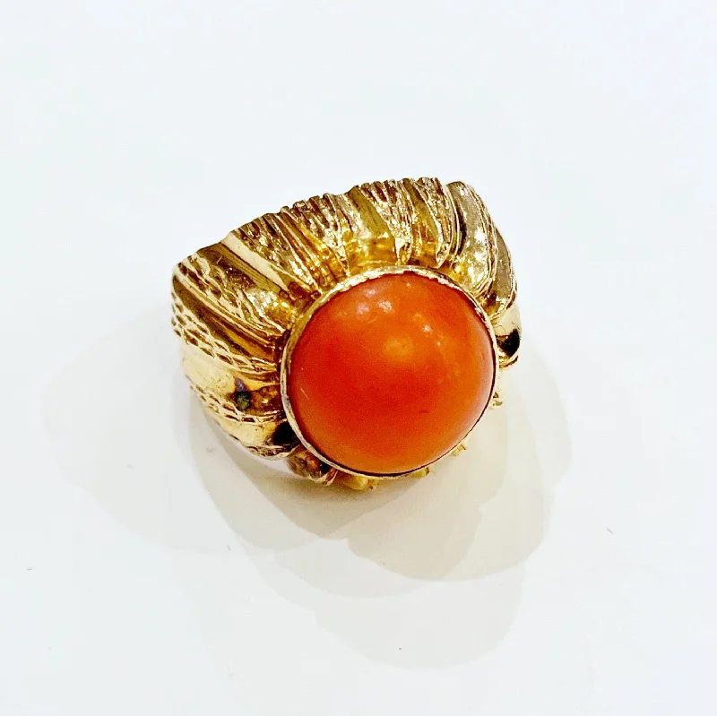 Ladies rings for spa charm -Estate Collection Ring - Mid 20th Century 18K Gold Coral