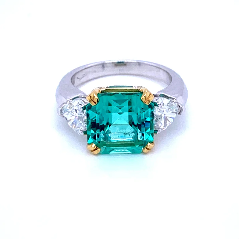 Ladies rings for group vibes -Certified 5.55 Carat Colombian Natural Emerald Heart Diamond Ring