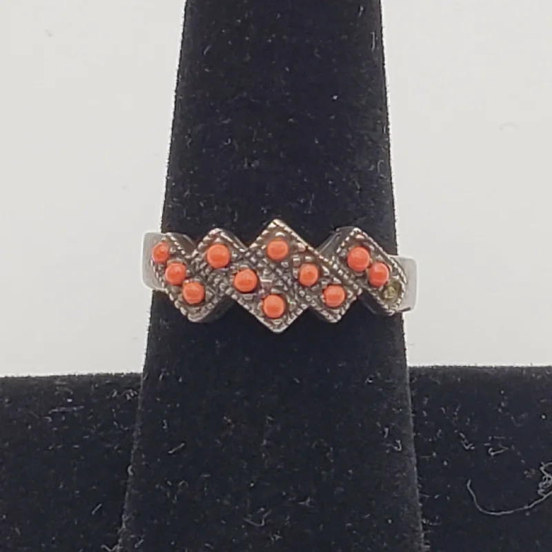 Ladies rings for gallery vibes -Vintage Coral Sterling Silver Ring - Size 7.5