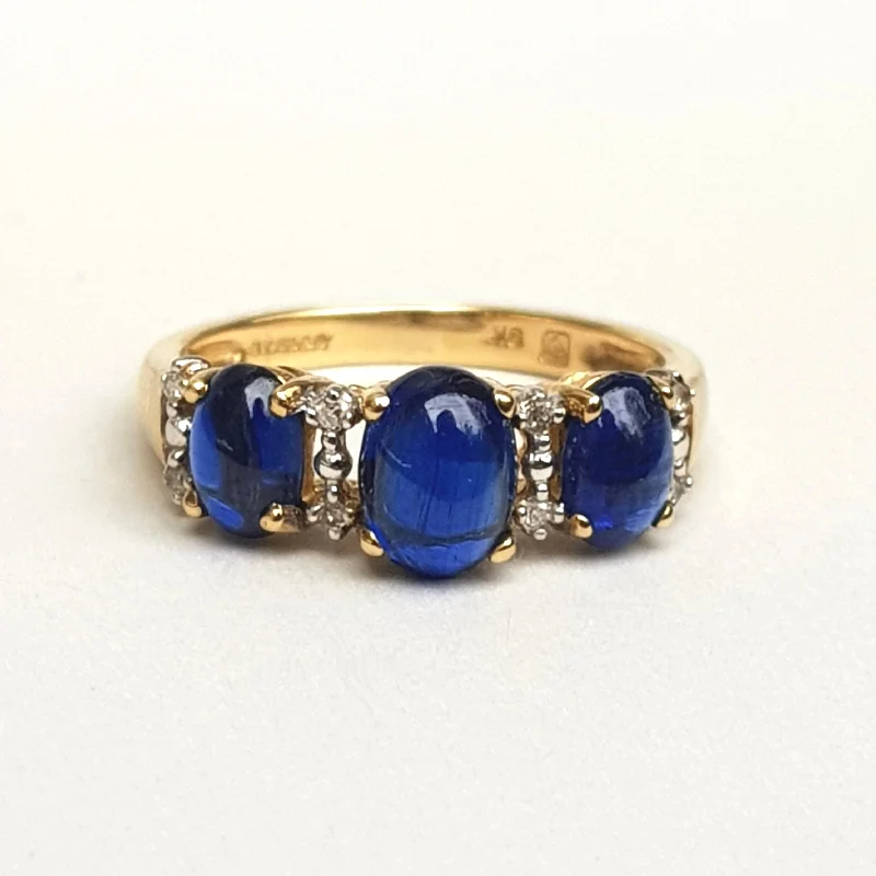 Ladies rings for gathering charm -9k Yellow Gold Sapphire Cabochon Set Trilogy Ring Size UK L 1/2