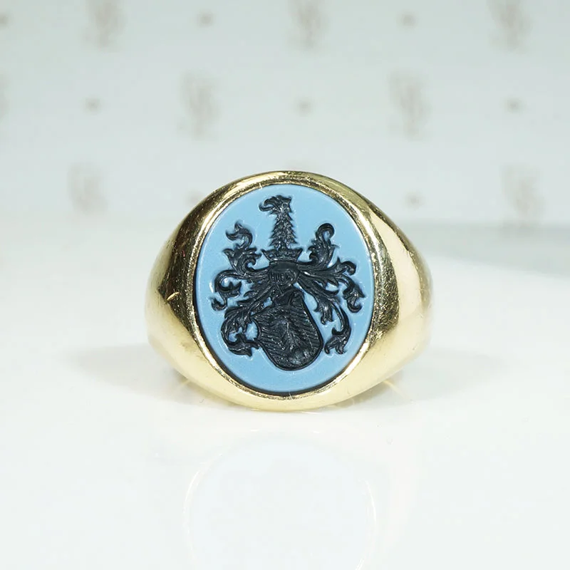 Ladies rings classic brilliance -Heraldic Blazon Agate Intaglio in Gold Signet Ring