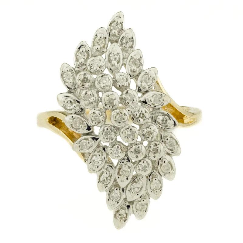 Ladies rings trendy shine -0.40ctw Round Brilliant Diamond Accented Cluster Ring in 14K Two-Tone Gold - Size 6