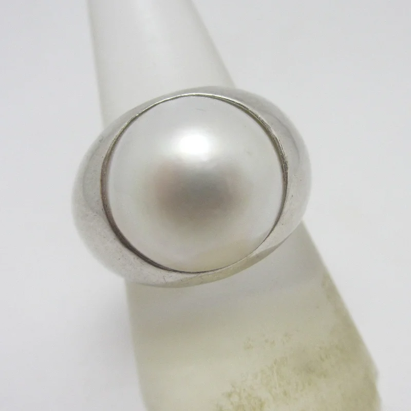 Ladies rings smooth shine -Mabe Pearl Sterling Silver Ring Vintage c1980