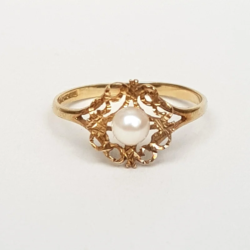 Ladies rings with nova motifs -9k Gold Ornate Floral Cannettile Setting Natural Pearl Solitaire Ring Size UK O Vintage Sheffield Circa 1998